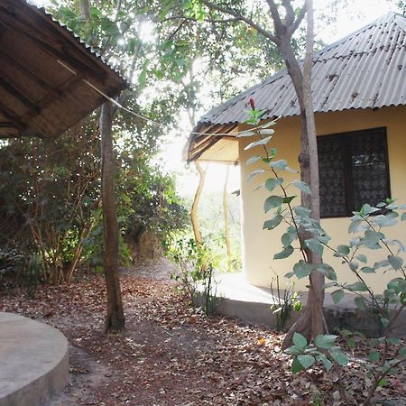 Bendula Bed & Breakfast Tujereng Exterior photo
